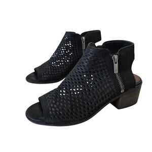 Lucky Brand NELWYN Leather Peep Toe Booties Womens Size 6M Black Cutout Block
